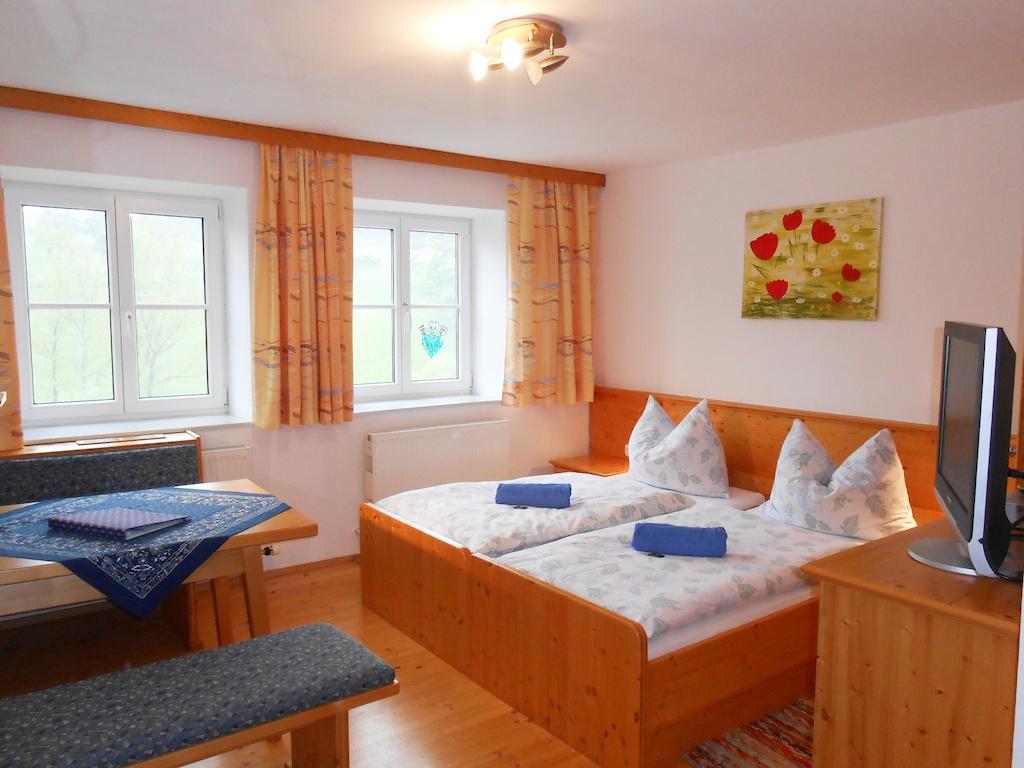 Urlaub Am Bauernhof Wenigeder - Familie Klopf Villa Gutau Bagian luar foto
